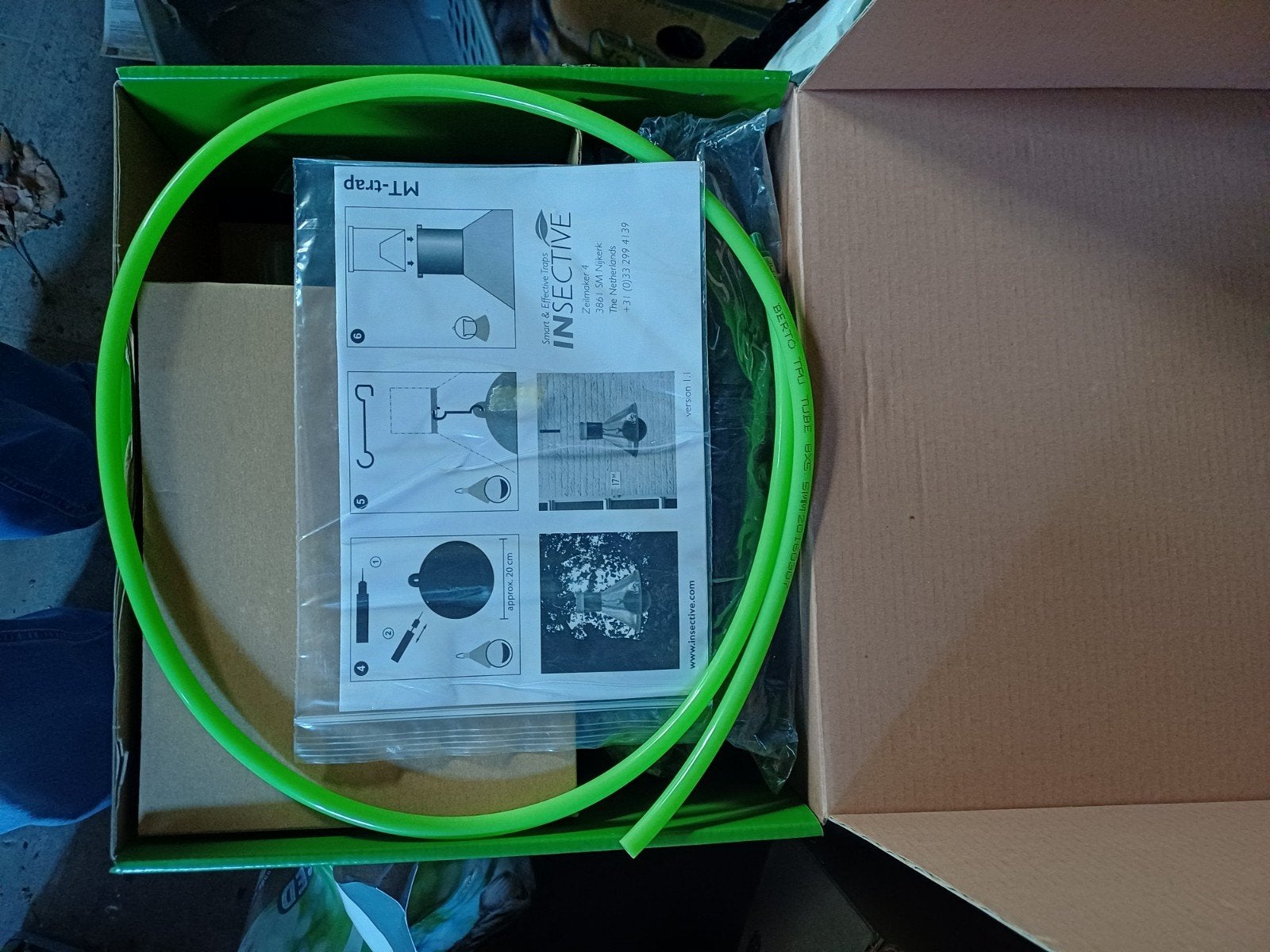 Nouveau pâturage pour chevaux Flytrap, Animaux & Accessoires, Enlèvement