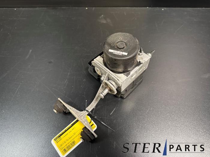 Pompe ABS d'un Mercedes C-Klasse, 3 mois de garantie, Utilisé, -, -