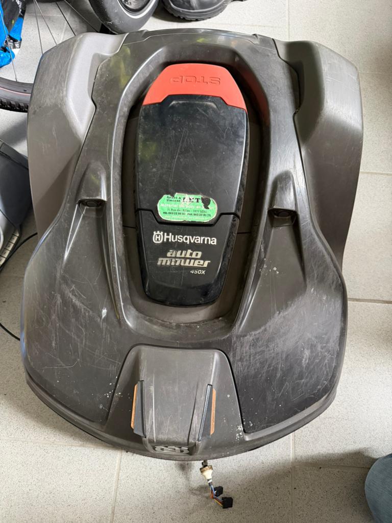 Husqvarna Automower 450X – pour pièces ou réparation, Enlèvement, Utilisé, Contrôlable via l'application