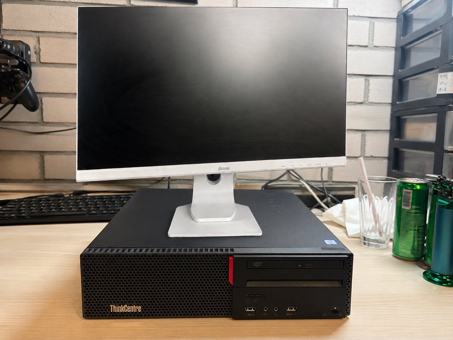 Volledige Lenovo computerset – Intel Core i5, Computers en Software, Ophalen, Zo goed als nieuw, 8 GB, SSD