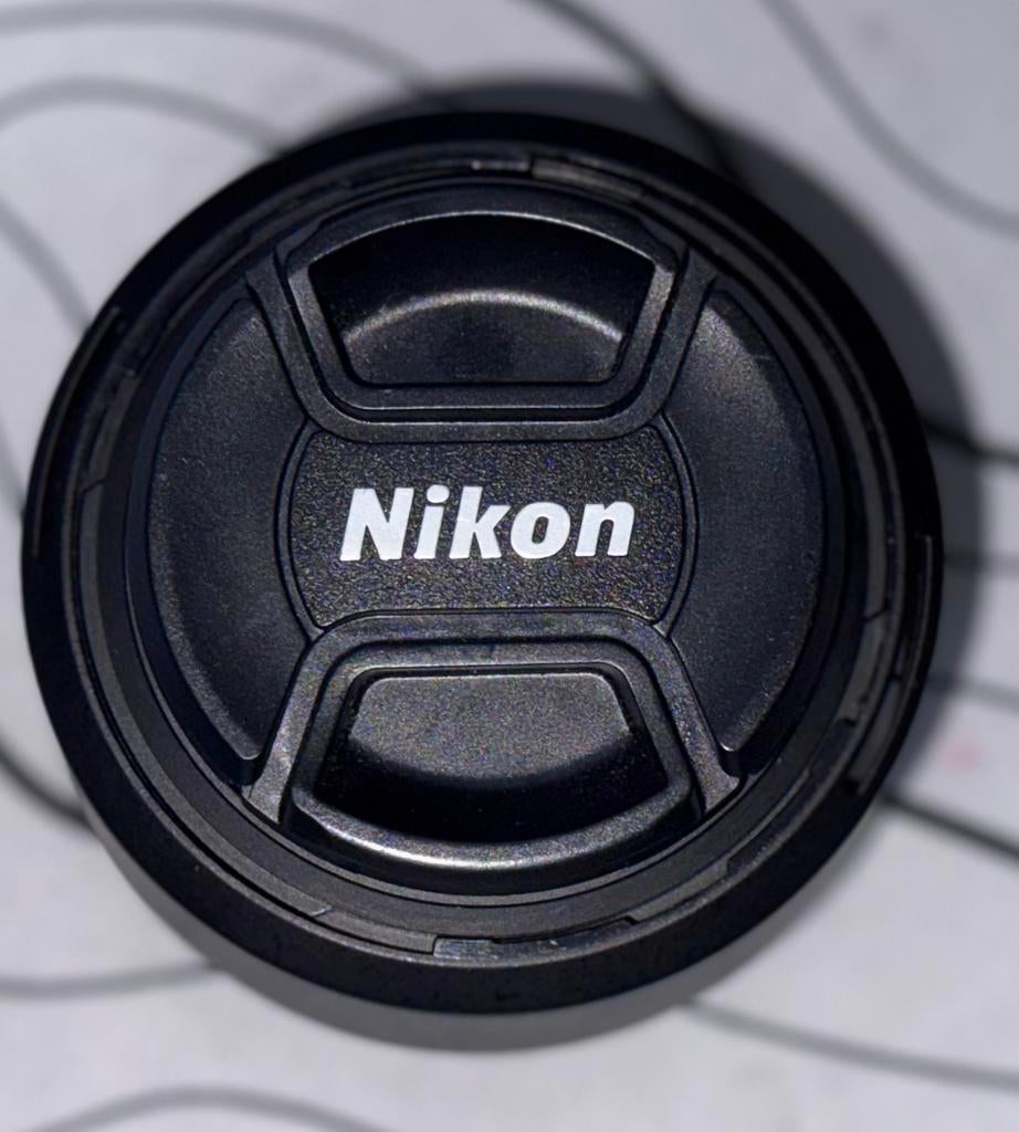 Nikon AF-S Nikkor 50mm f/1.8G Lens + B+W UV Filter, TV, Hi-fi & Vidéo, Photo | Lentilles & Objectifs, Comme neuf, Enlèvement