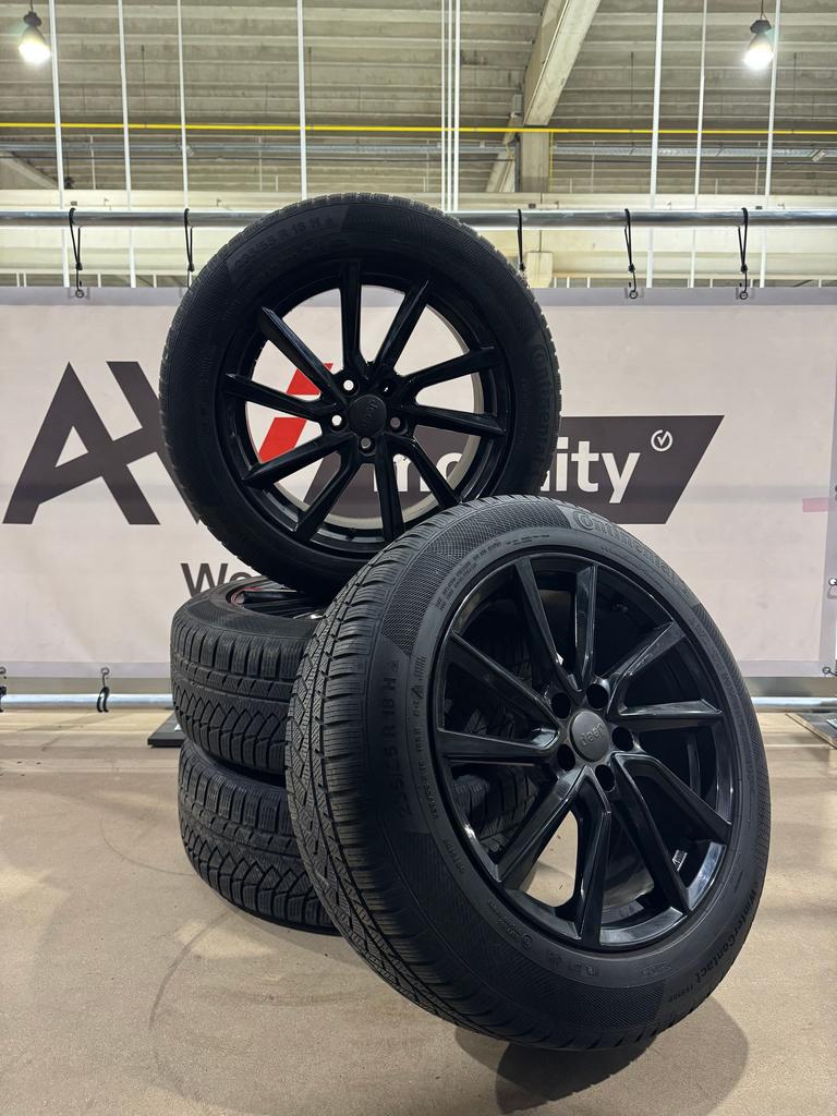 Complete winterset Jeep Cherokee 235/55R18, Ophalen, 18 inch, Gebruikt, -