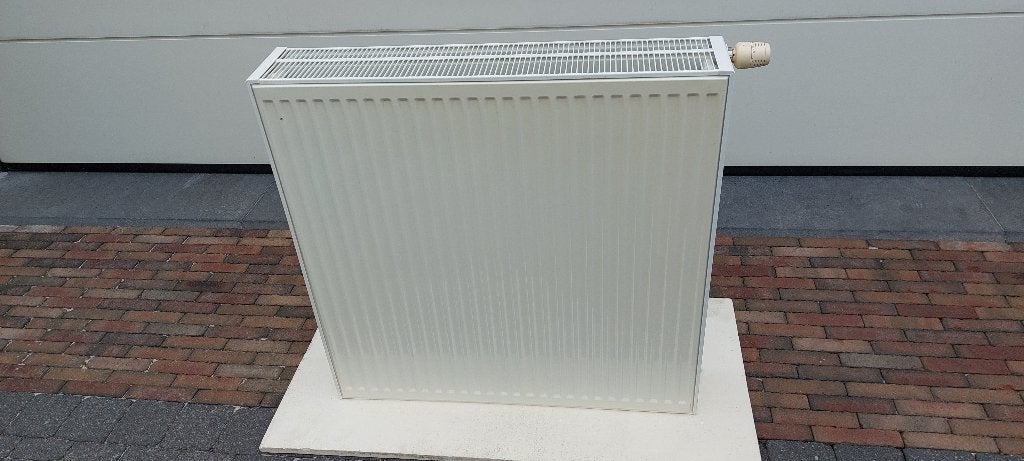 Radiateur, Bricolage & Construction, Chauffage & Radiateurs, 800 watts ou plus, Enlèvement, Utilisé, 80 cm ou plus