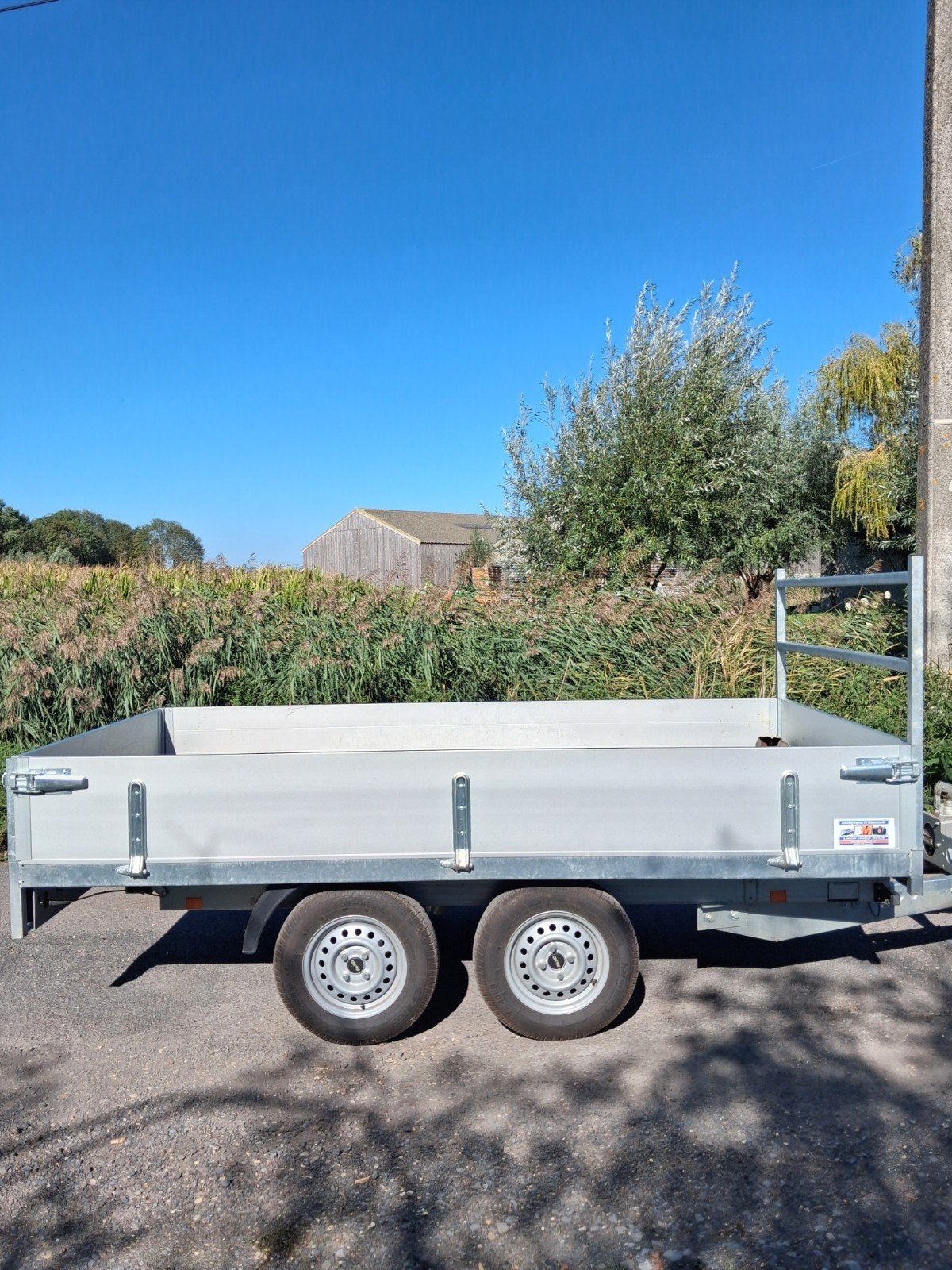 Benne basculante BW-TRAILERS 750 kg 3 m10 x 1 m60 — De nombr, Enlèvement, Neuf