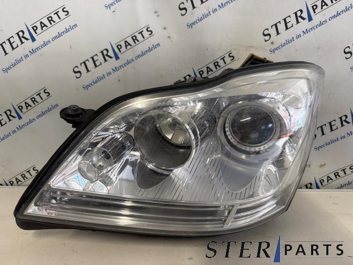 Koplamp links van een Mercedes ML-Klasse, Auto-onderdelen, Gebruikt, -, Ophalen of Verzenden, -