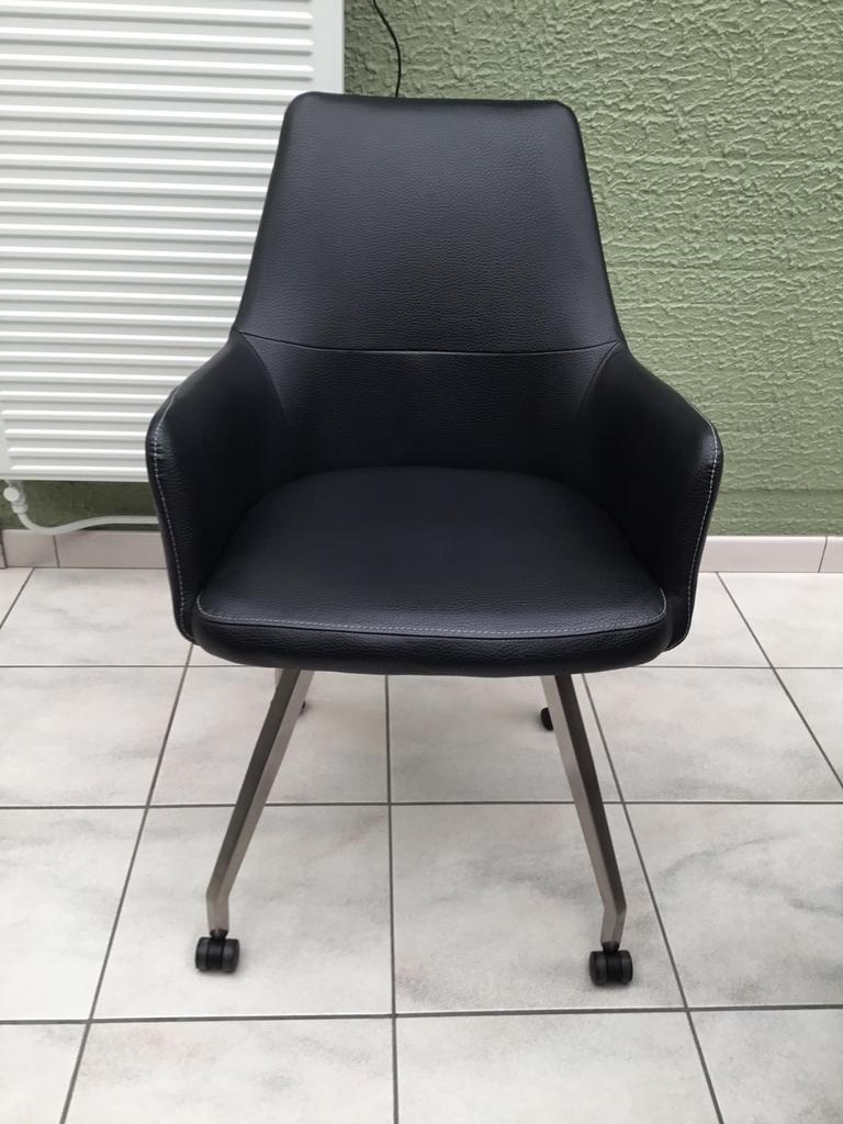 6 stoelen op wieltjes., Ophalen, Overige materialen, Gebruikt, Zwart