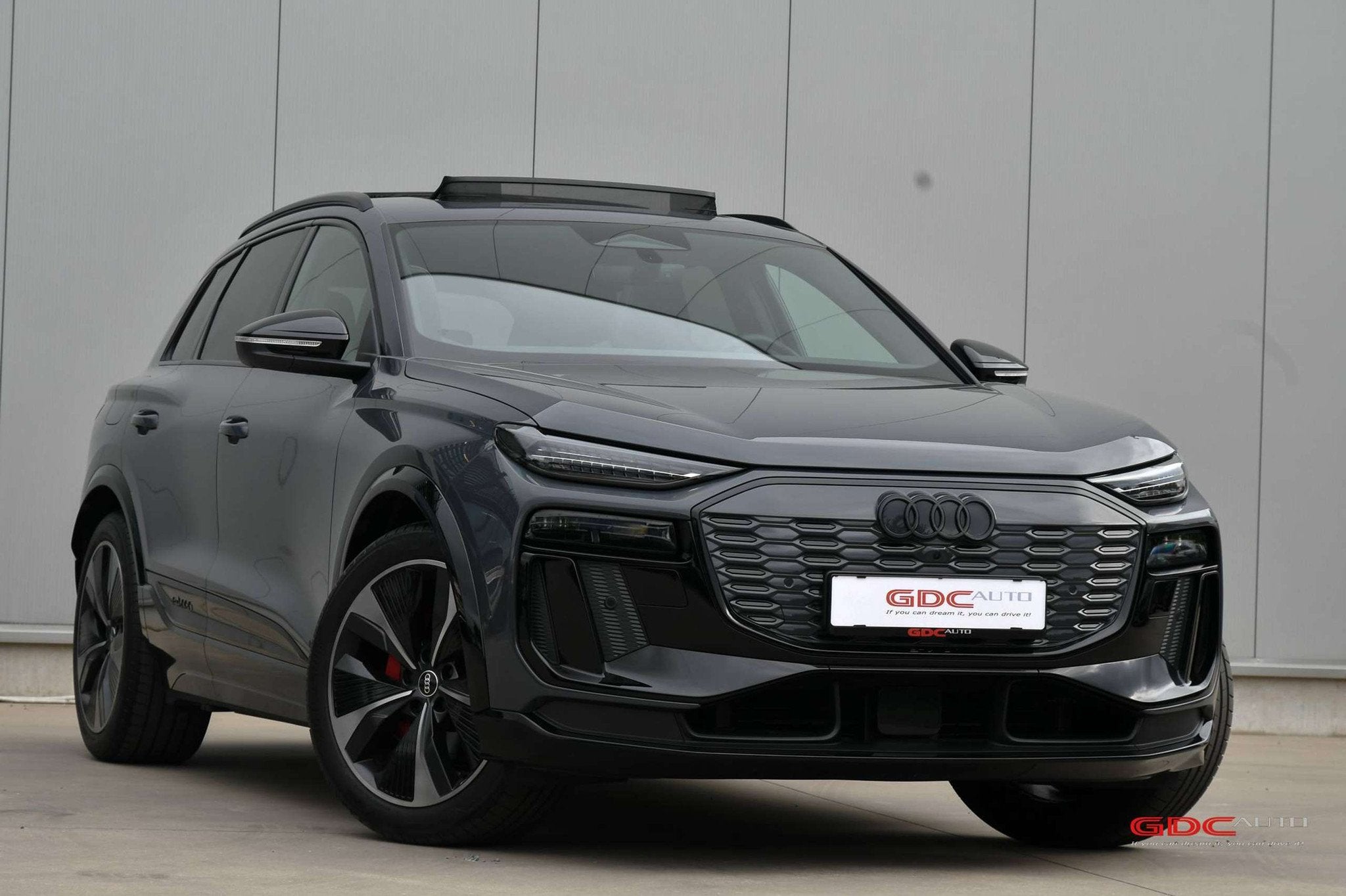 Audi Q6 e-tron Q6 e-Tron Quattro Edition one grey l Pano l L, Autos, Audi, Argent ou Gris, Achat, Entreprise, Phares entièrement LED