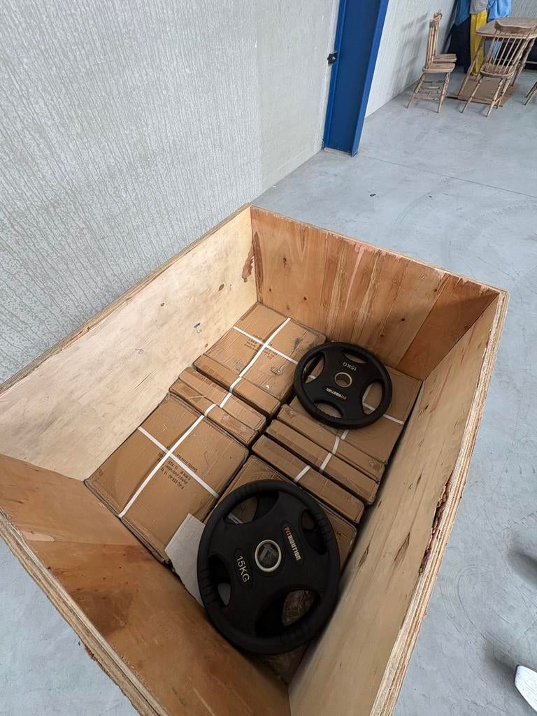 555kg NIEUWE olympische gewichten €2/kg, Sport en Fitness, Fitnessmaterialen, Zo goed als nieuw, Ophalen