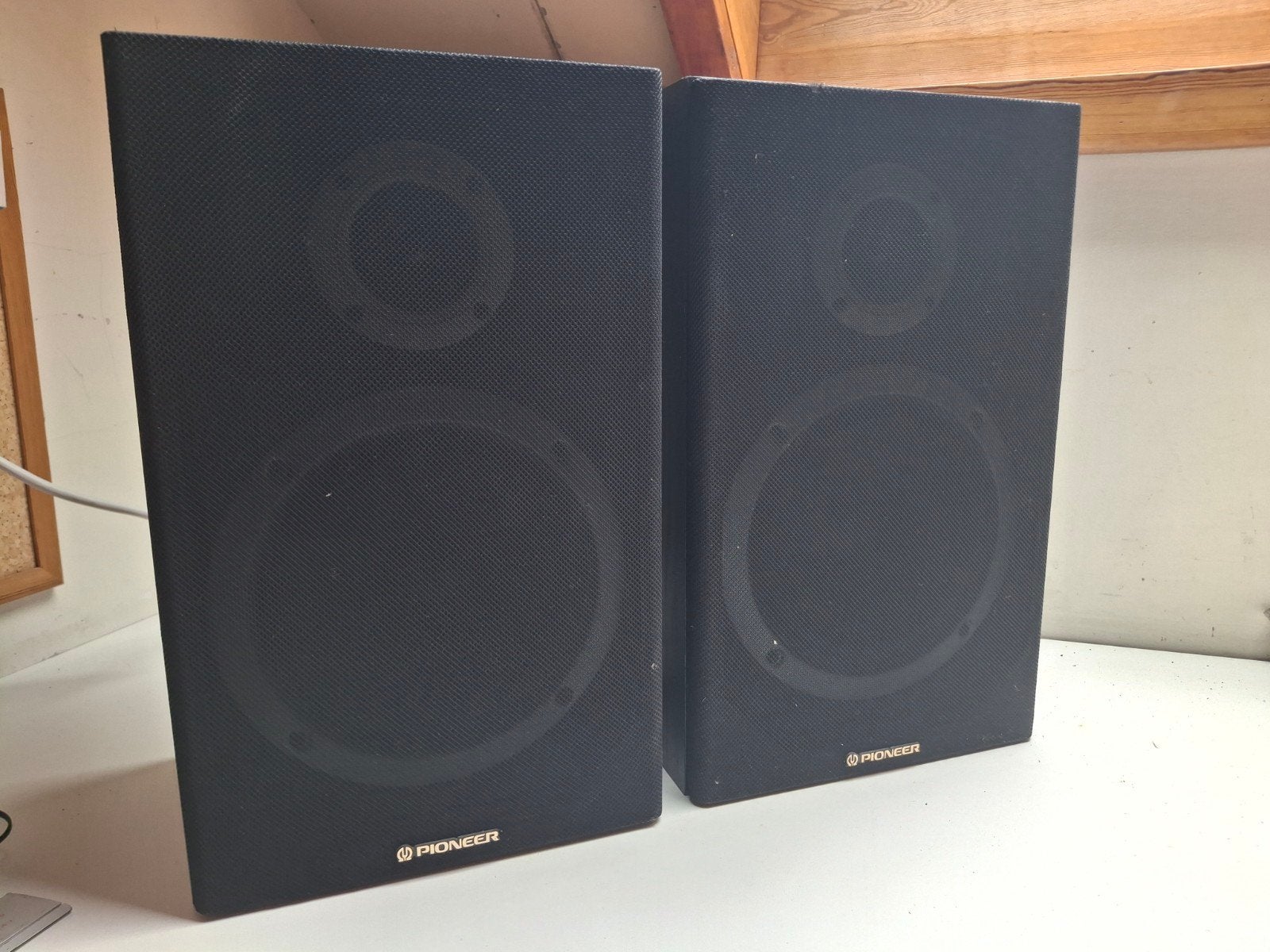 Boîtiers de haut-parleurs Pioneer Speakers 2 x 100 watts, Enlèvement, Pioneer