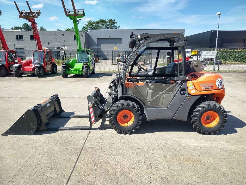 Verreiker Ausa T144 X4 (730), Ophalen, Zo goed als nieuw