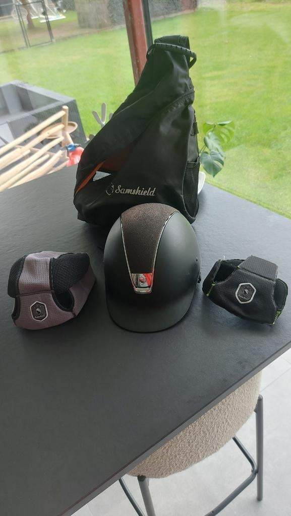 Samshield classic Black swarovski top pink, Dieren en Toebehoren, Paardrijkleding, Ophalen