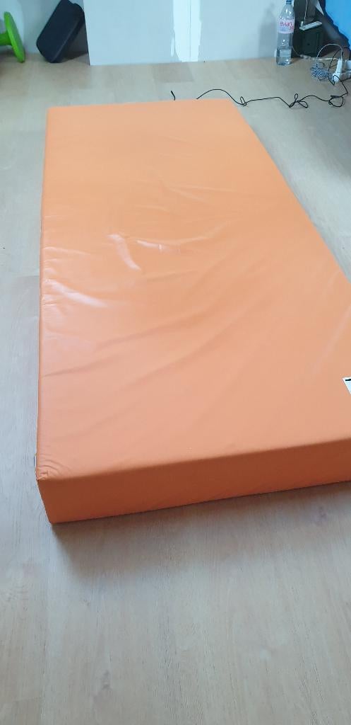 Matelas médical, Enlèvement, Utilisé