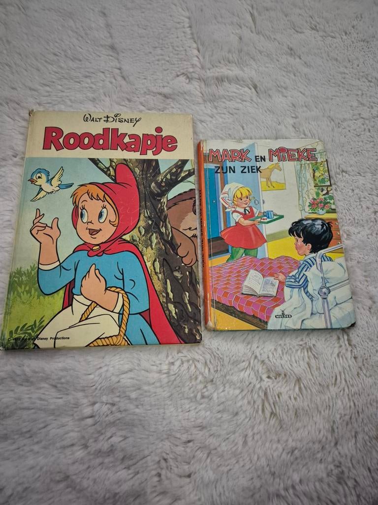Roodkapje, Ophalen of Verzenden, Zo goed als nieuw