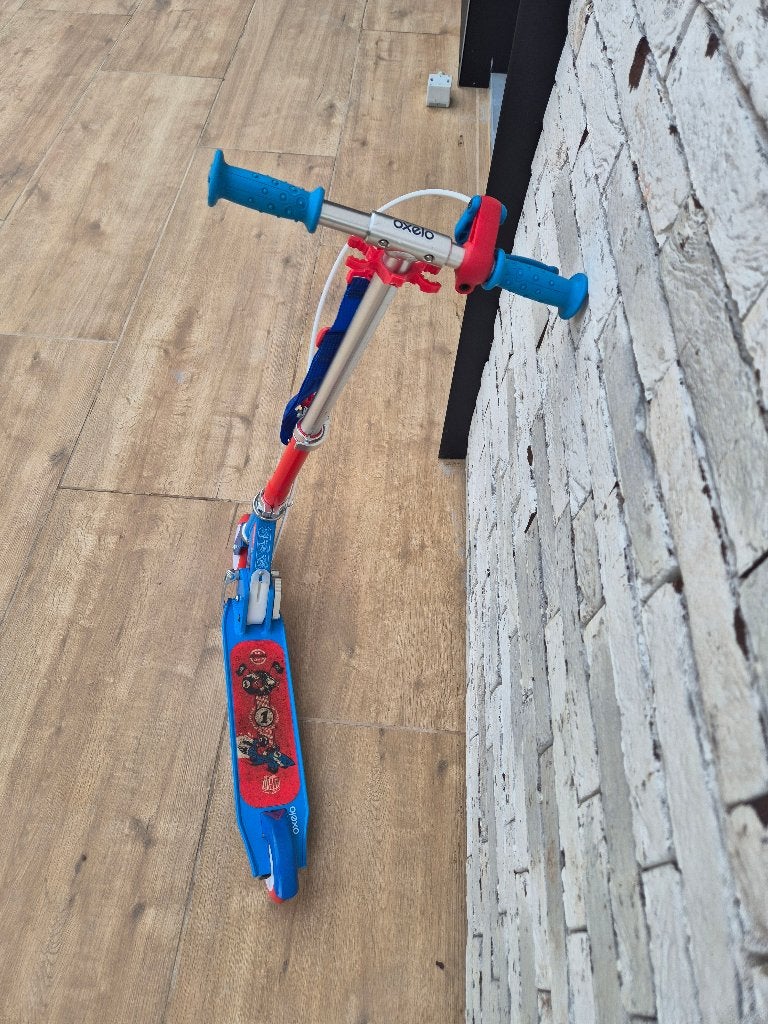 Trottinette Oxelo Play 5 (4-6 ans), Enlèvement, Comme neuf