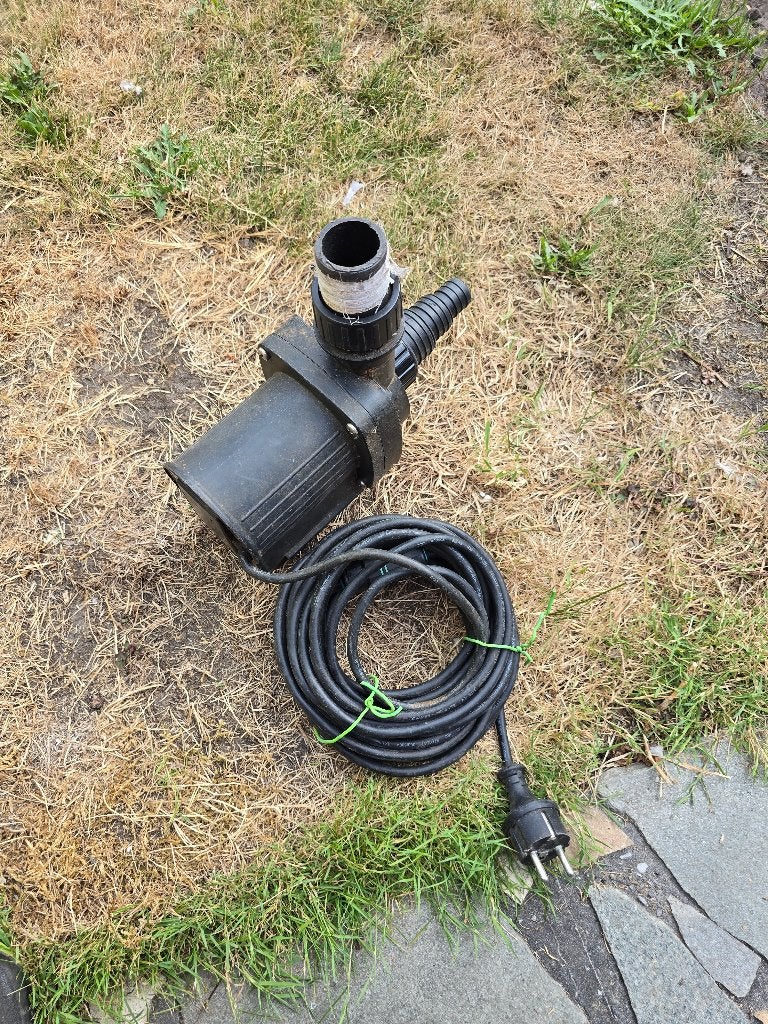 Pompe de bassin Oase Aquamax Eco Classic 8500, Enlèvement, Utilisé, Pompe de bassin
