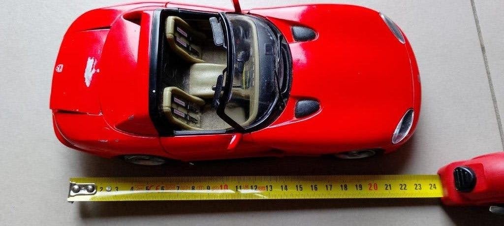 Bburago 1/18 dodge viper gebruikte staat, Enlèvement ou Envoi