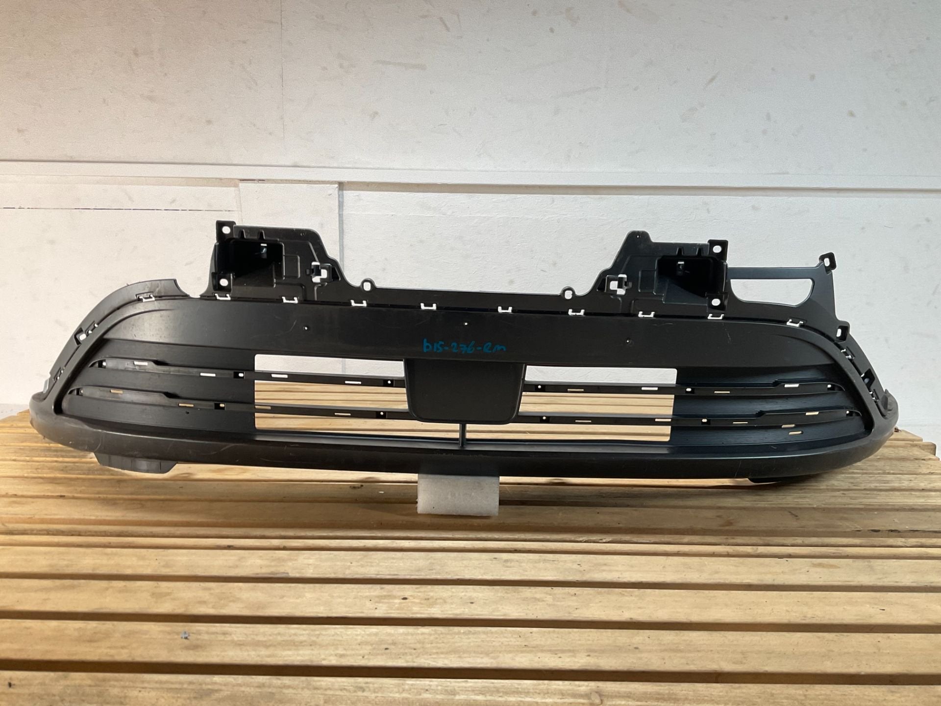 Grille de pare-chocs Hyundai Kona lectrique 86561-DDAB0 Coq, Heolleung-ro 12
06797  Seoul, Avant, Info@hyundai.com, Utilisé