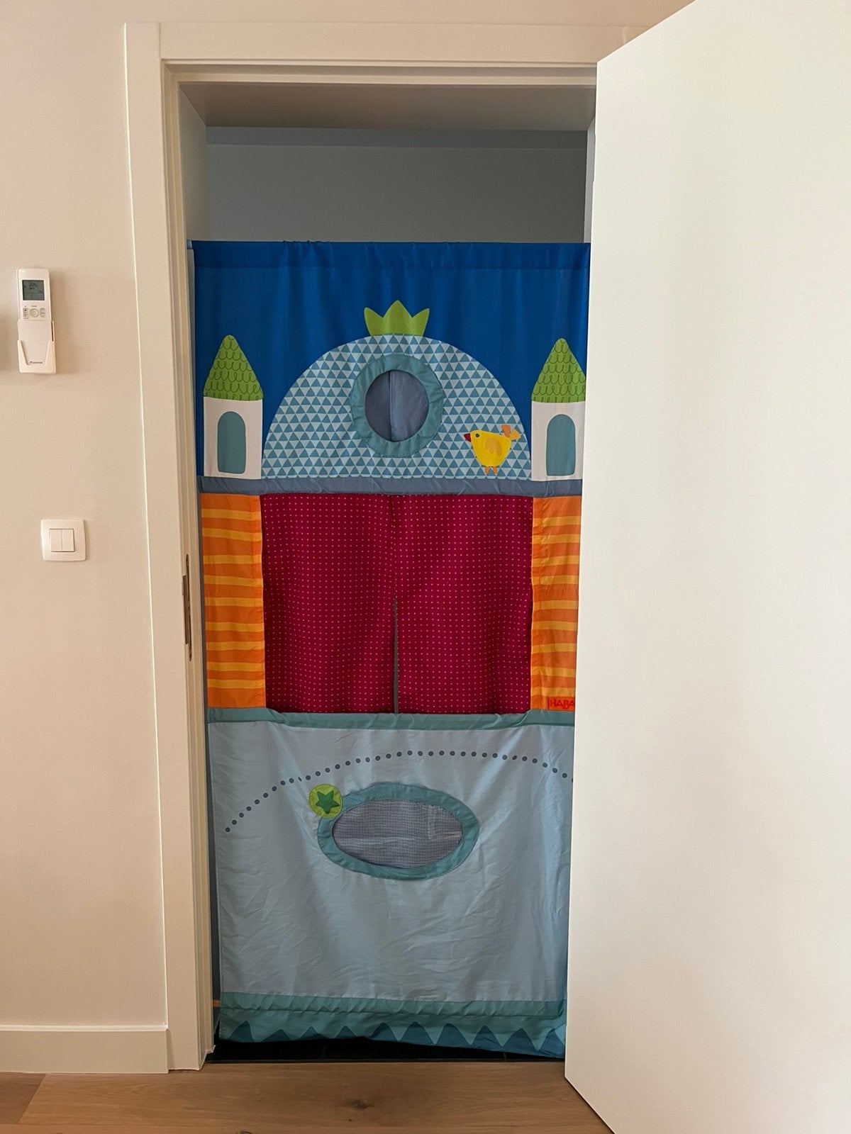 Poppenkast incl 5 poppen van HABA, Kinderen en Baby's, Ophalen, Zo goed als nieuw