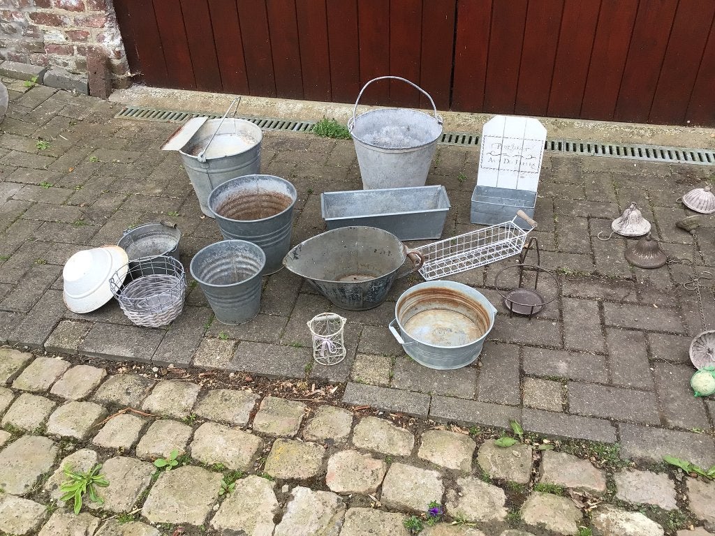 Zinken emmers bloempotten vogel voederhangers, Tuin en Terras, Bloembakken en Plantenbakken, Ophalen of Verzenden