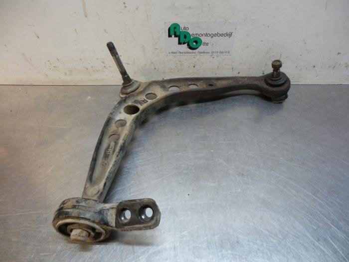 Bras de suspension avant droit d'un BMW 3-Serie (3-Serie 90-, -, 3 mois de garantie, Utilisé, -