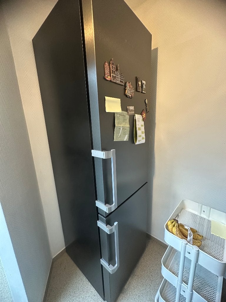 Miele koelkast nog geen 2 jaar oud nieuwprijs 2000€, Elektronische apparatuur, Ophalen, Zo goed als nieuw, Met aparte vriezer