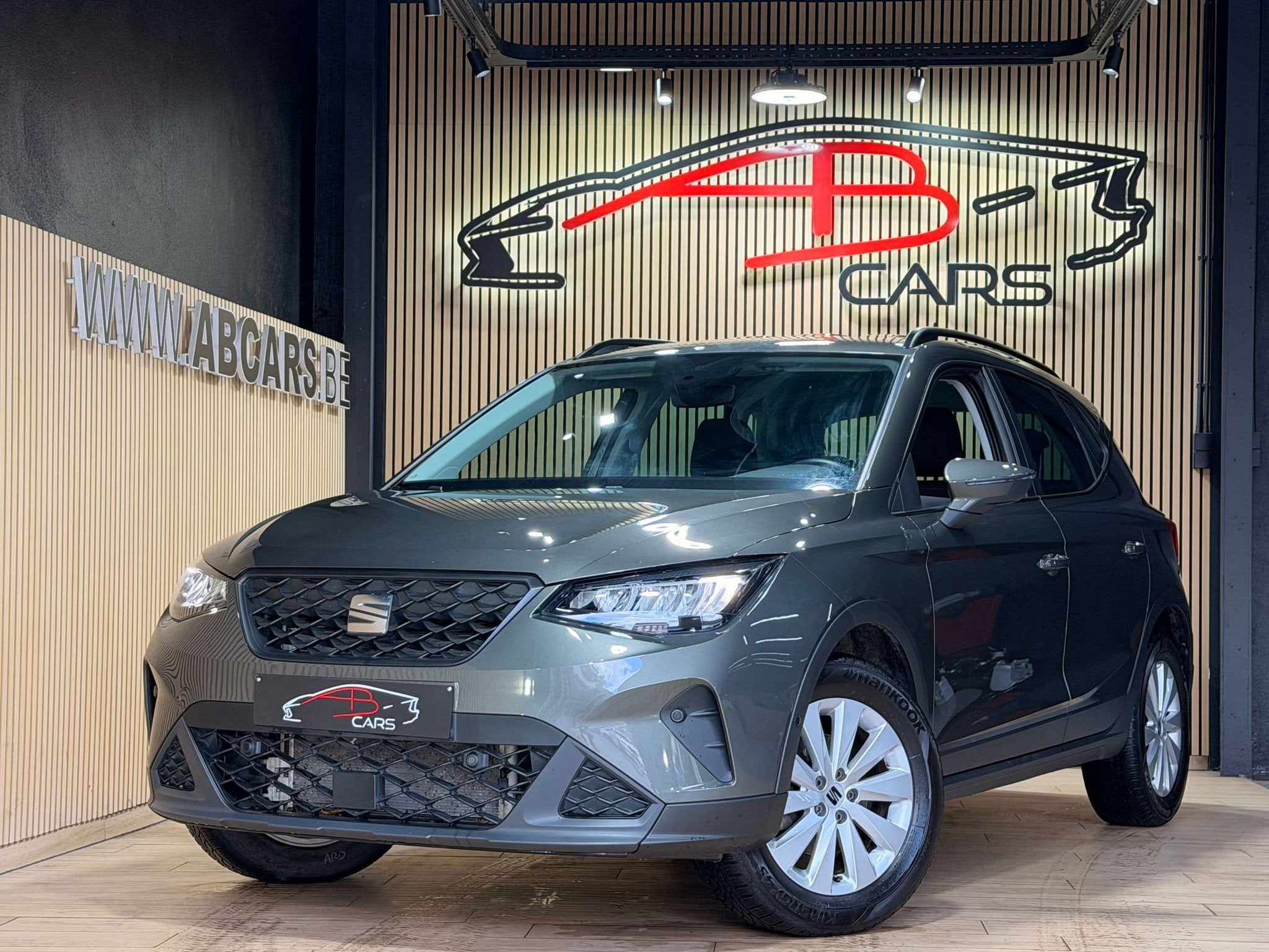 SEAT Arona 1.0 TSI Move! * SPORT * GARANTIE 12 MOIS * 1ER PR, Autos, Argent ou Gris, Entreprise, Boîte manuelle, 5 portes