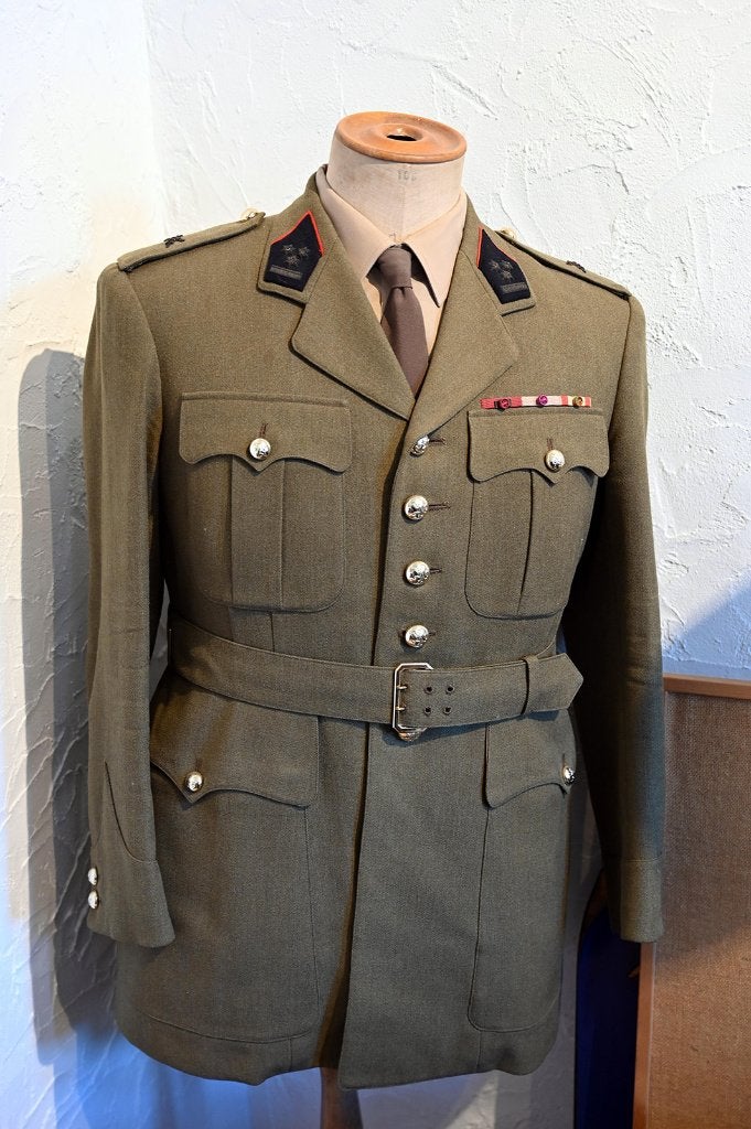 Colonel artillerie - Service dress 1956 grades brodés, Collections, Envoi, Armée de terre, Vêtements ou Chaussures