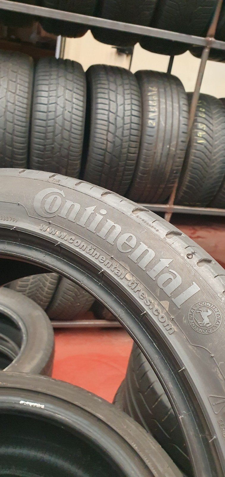 195/46R16 CONTINENTAL TOP QUALITÉ avec montage et équilibrag, Enlèvement