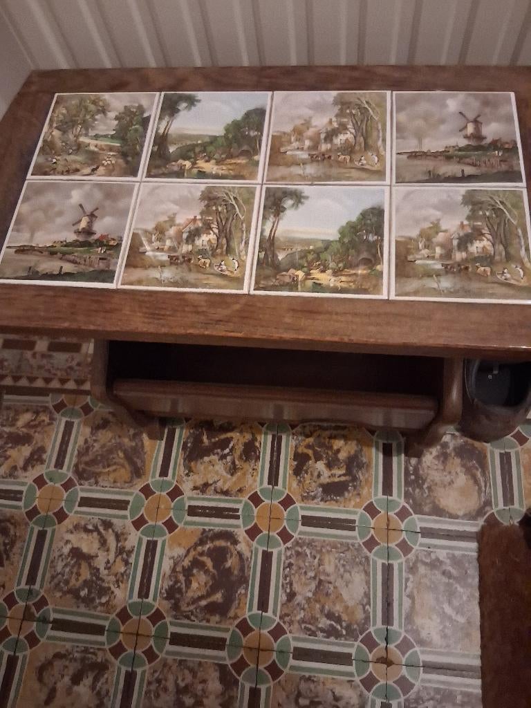 Table/porte journaux, Antiquités & Art, Enlèvement
