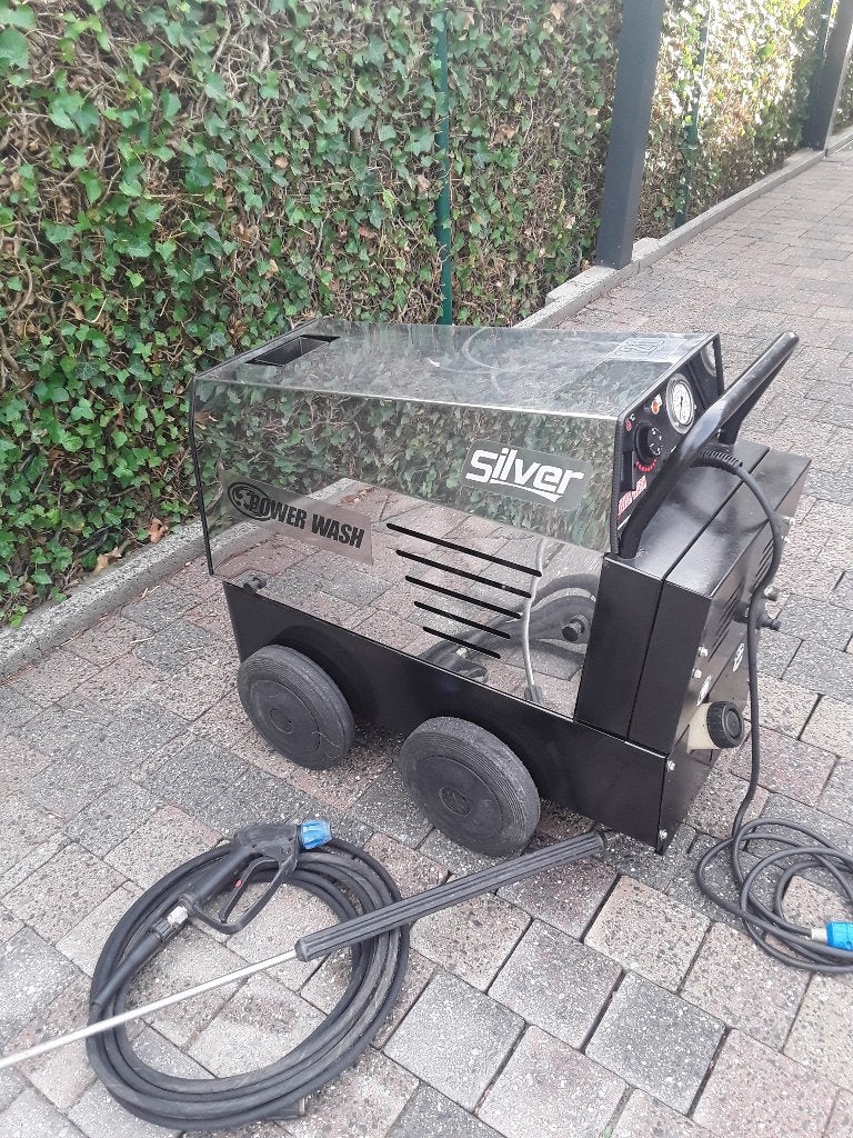 Warmwater hogedrukreiniger zeer goede staat, Tuin en Terras, Hogedrukreinigers, Ophalen, Zo goed als nieuw