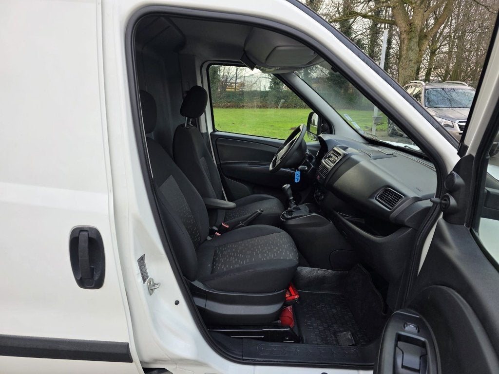 Opel Combo (Stock ID 01368) — 11