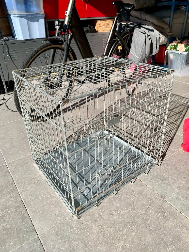 Honden Bench, Ophalen, Zo goed als nieuw