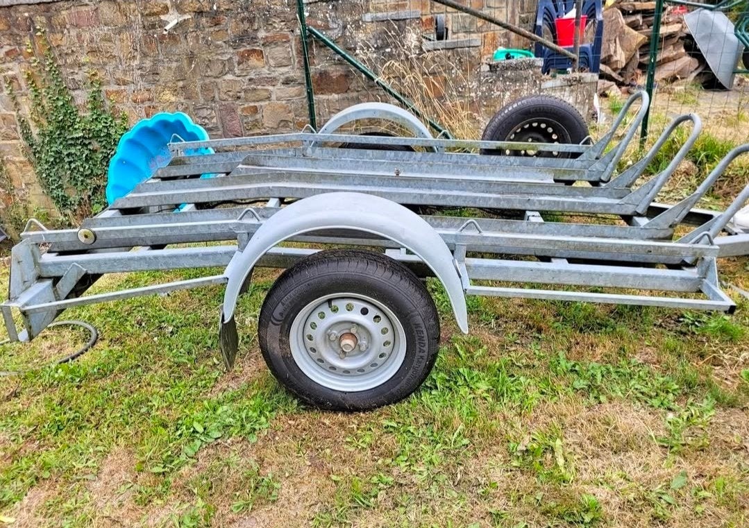 Remorque, Autos : Divers, Enlèvement