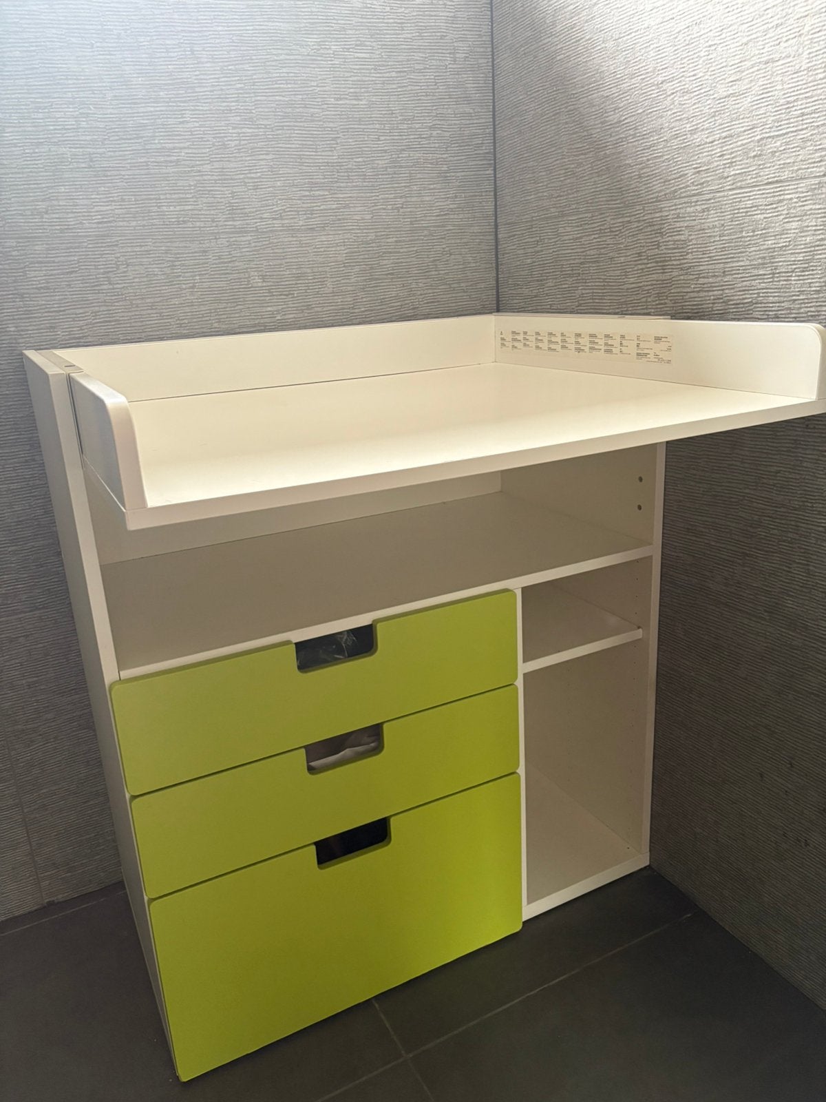 Verzorgingstafel ikea, Ophalen, Gebruikt, Overige typen, Standaard