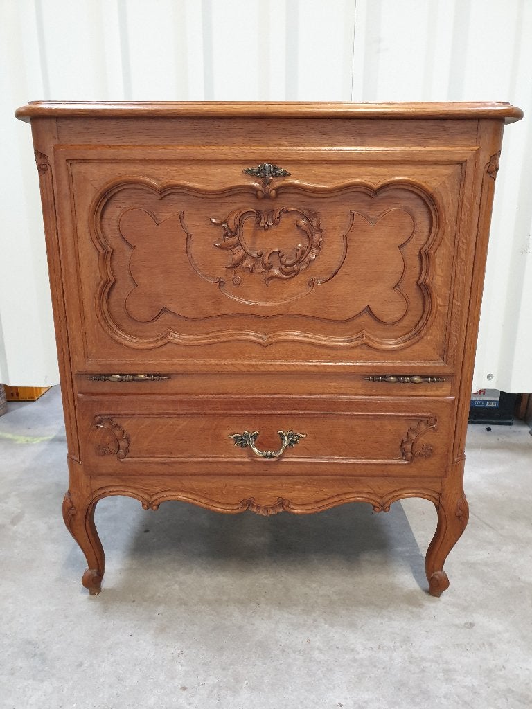 Louis XV Stijl buffetkast. Het kan geleverd worden., Ophalen, Gebruikt, Eikenhout