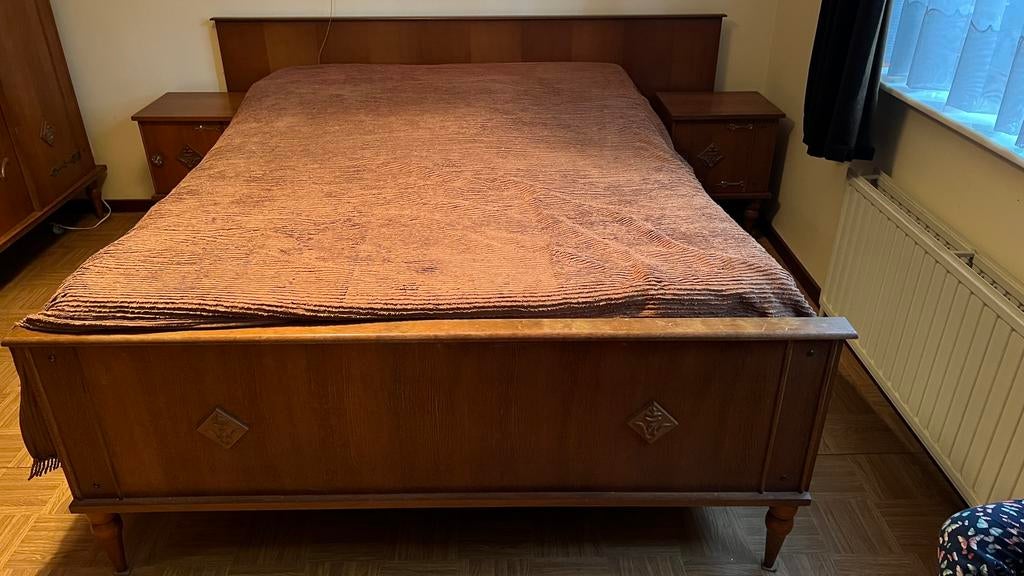 Vintage bed 140cmx200cm, Huis en Inrichting, Slaapkamer | Complete slaapkamers, Ophalen, Zo goed als nieuw