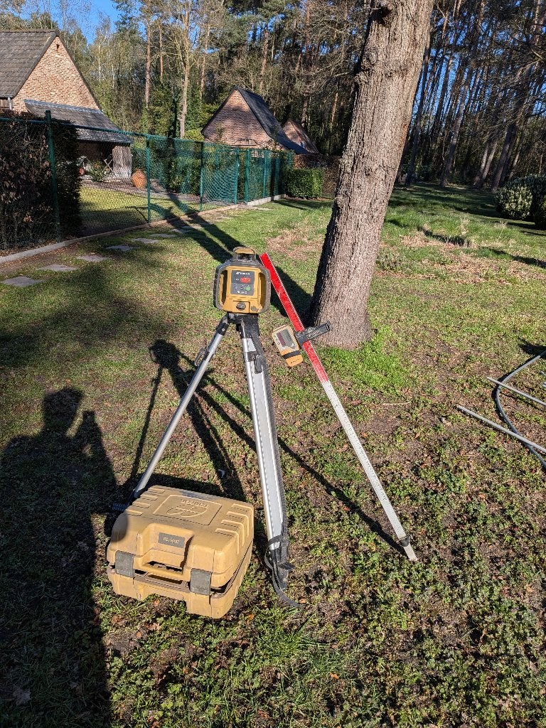 Laser voor hoogte meting, Doe-het-zelf en Bouw, Meetapparatuur, Ophalen, Gebruikt