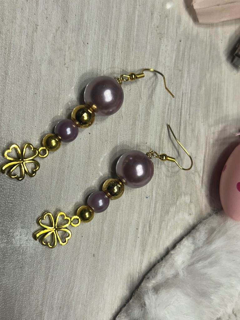 Mooie oorbellen nieuw handwerk, Bijoux, Sacs & Beauté, Boucles d'oreilles, Neuf, Autres couleurs, Enlèvement, Pendantes