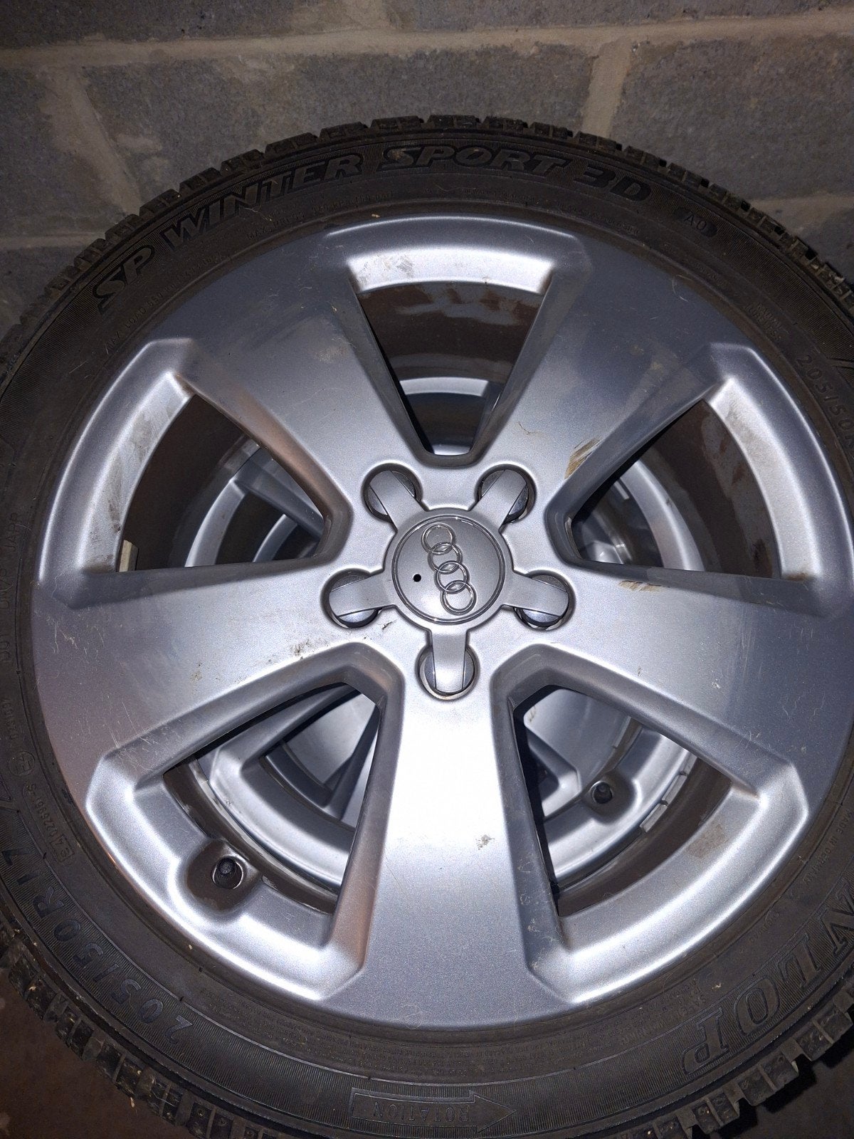 Jantes audi 17 pouces+pneus, Autos : Pièces & Accessoires, Pneus & Jantes, Enlèvement ou Envoi, 17 pouces, Pneu(s)