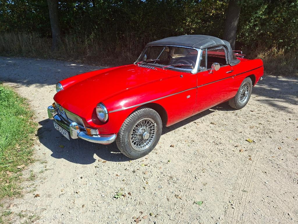 MG B tourer 1967, Auto's, Particulier, Te koop, Rood, MG