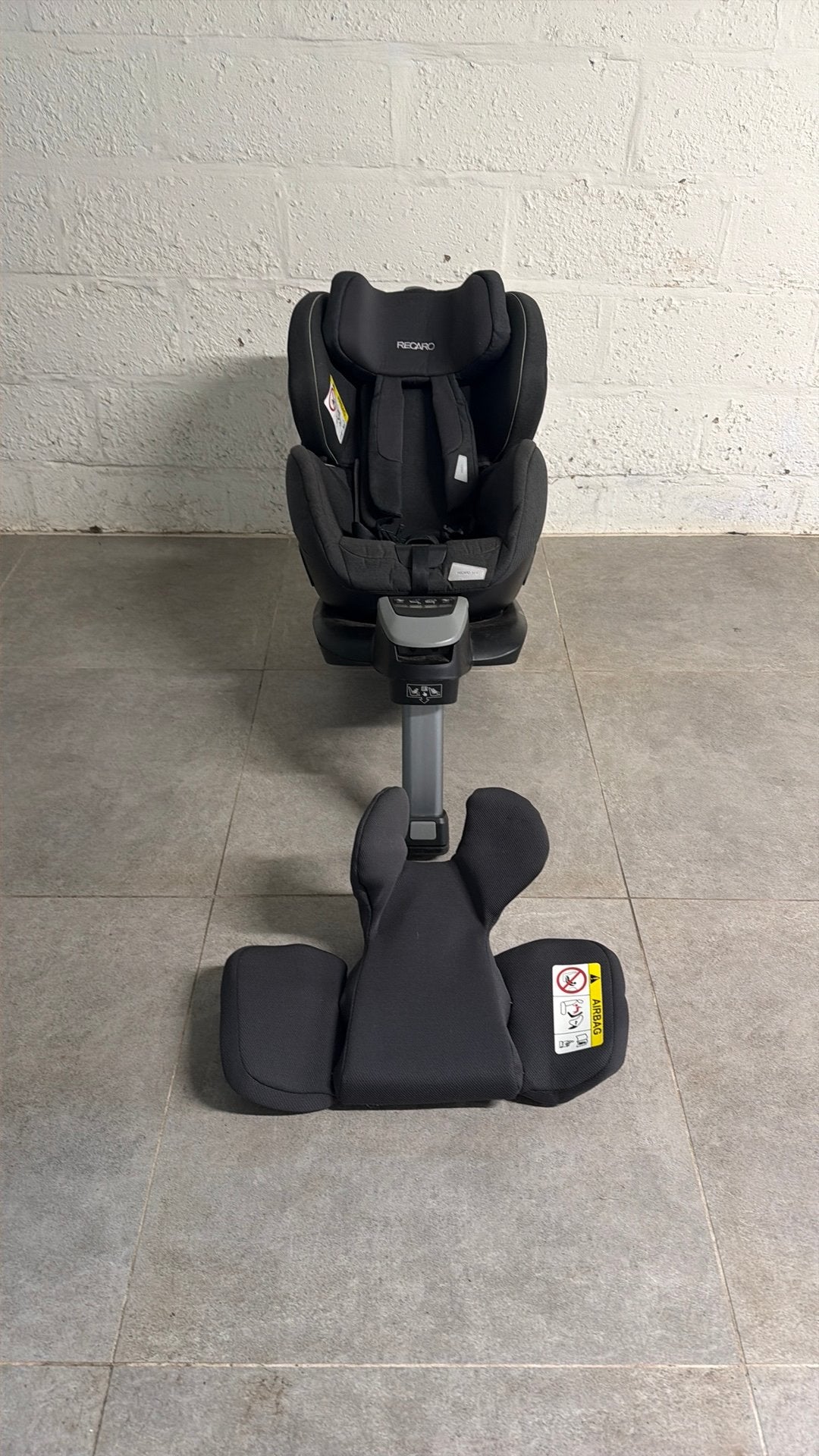 Recaro salia, Enlèvement, Comme neuf