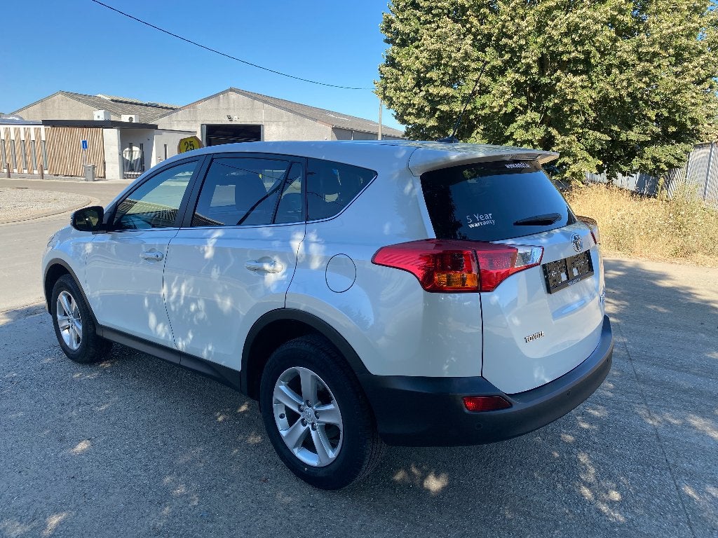 Toyota RAV4 2.0i 4x4 Lounge, Autos, Toyota, Euro 5, Entreprise, Boîte manuelle, Entretenue par le concessionnaire