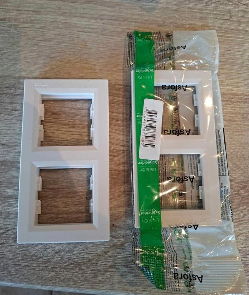 3 cardre double pour prise interrupteur asfora, Enlèvement, Interrupteur