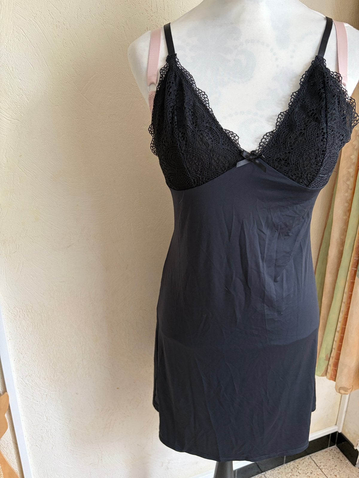 Zwart kanten nachtjapon - verstelbare bandjes Maat: L, Kleding | Dames, Ophalen of Verzenden