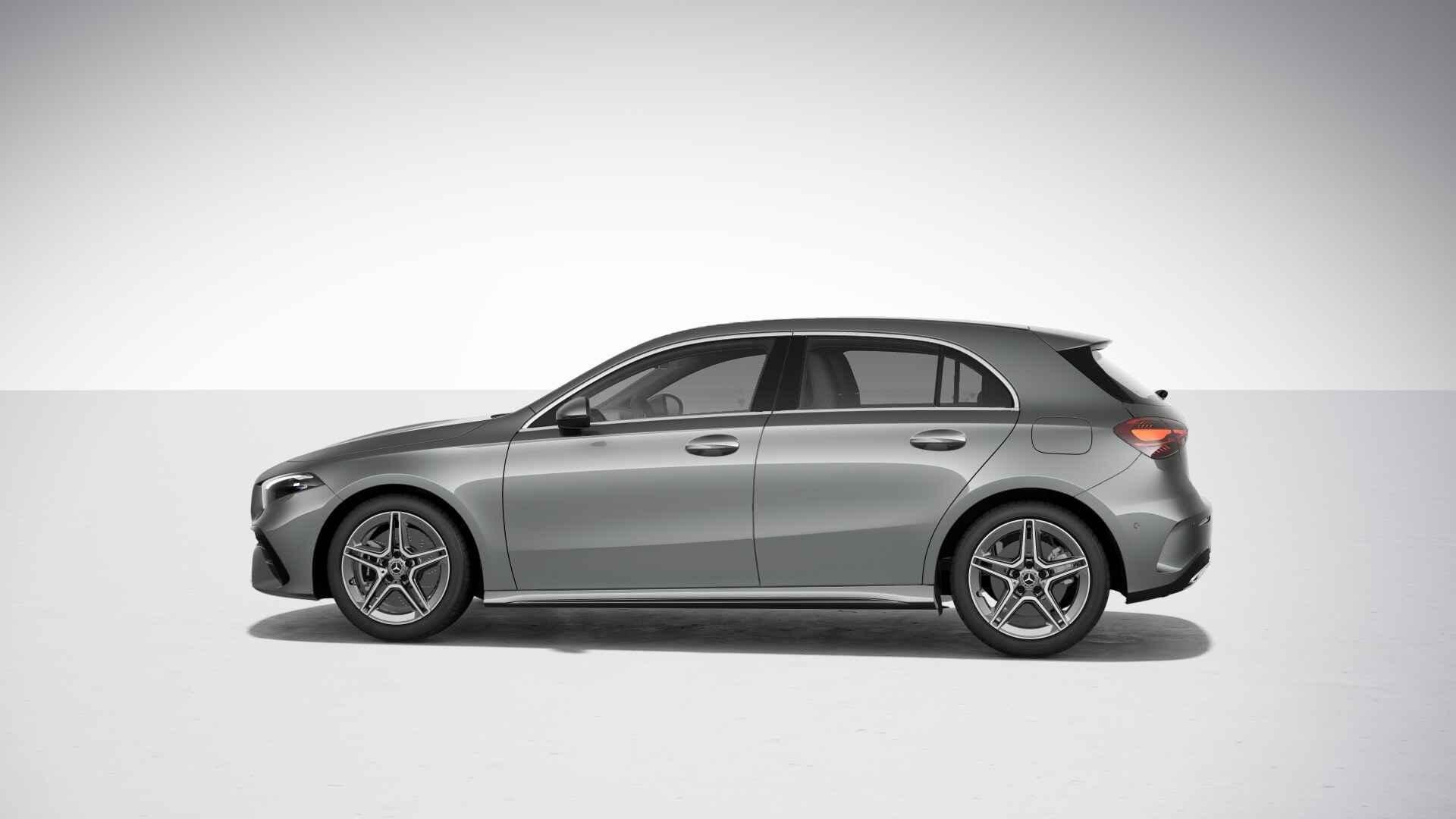 Mercedes-Benz A-Klasse 250 e Hatchback AMG Line | Verwarmde, Auto's, Stof, Gebruikt, 4 cilinders, 16 kWh