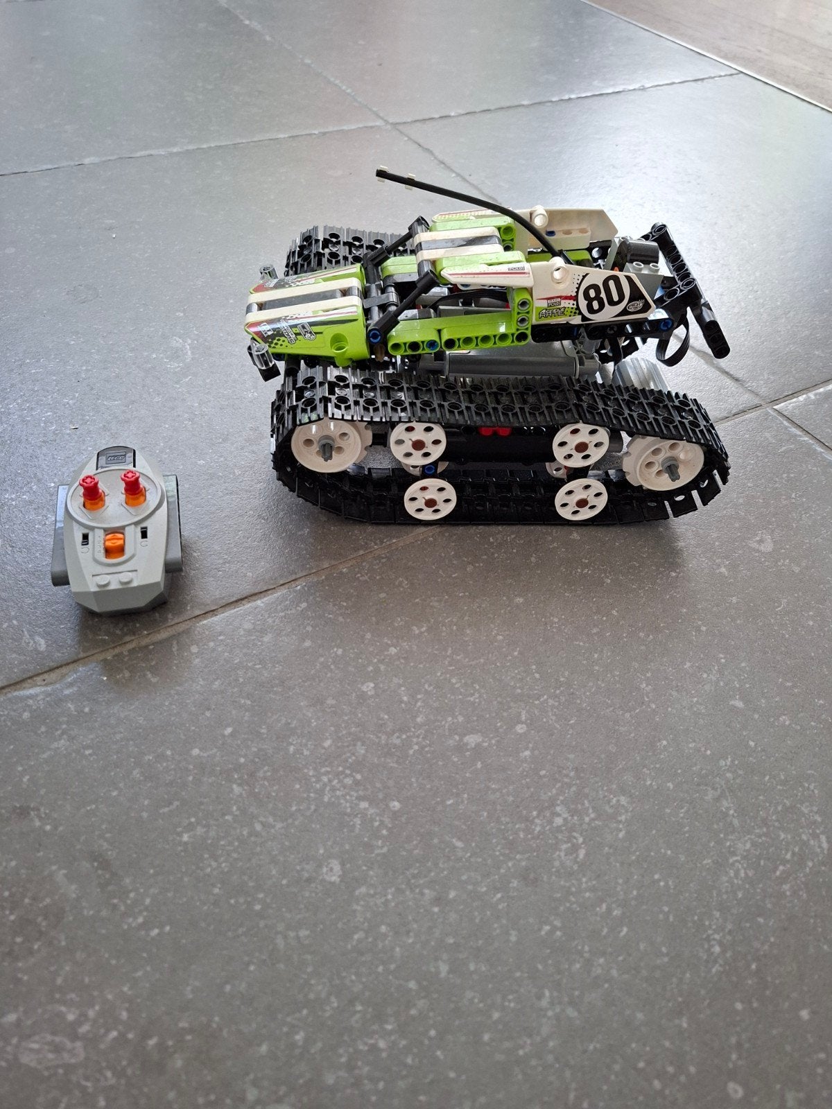 LEGO Technic RC Rupsbandracer (setnummer 42065), Ophalen