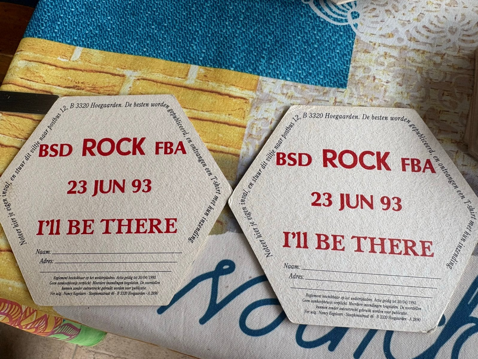 Hoegaarden met 2x reclame BSD ROCK 93, Ophalen of Verzenden, Zo goed als nieuw