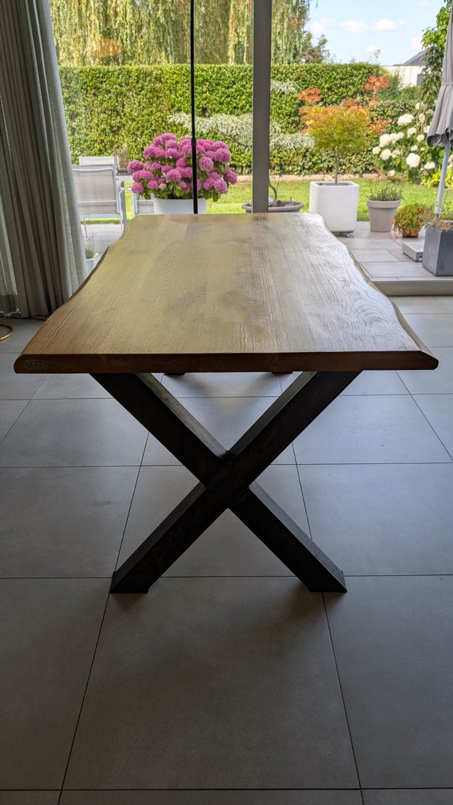 Masief eiken Boomstamtafel met ijzeren Xonderstel, Ophalen