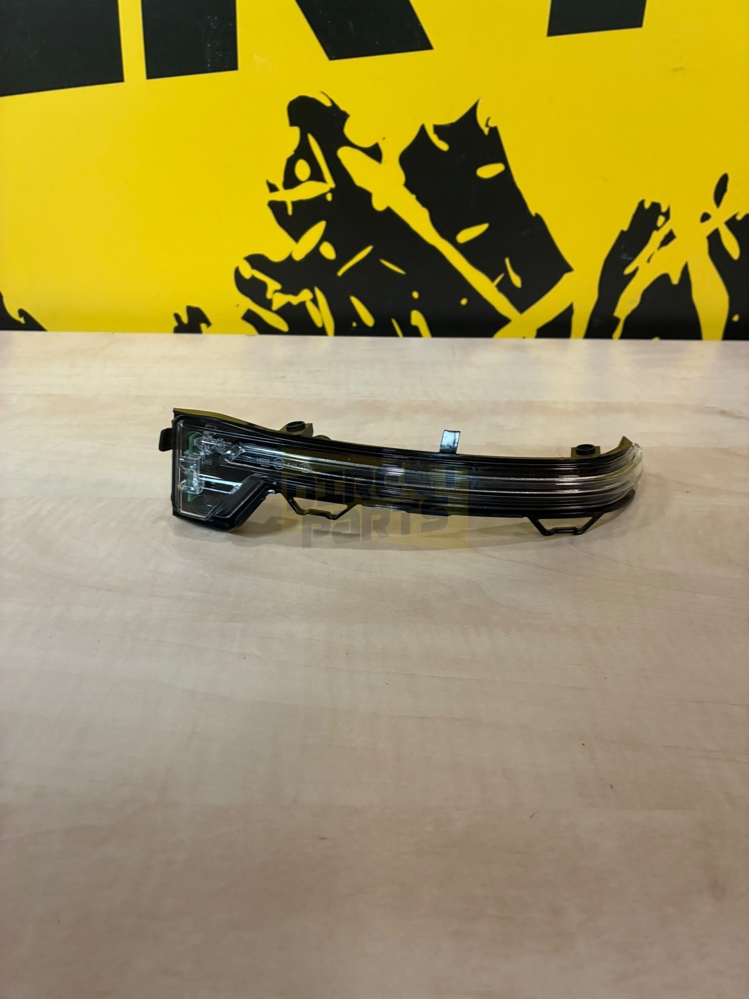 Peugeot 2008 2/20-8/23 (P24E) zijknipperlicht Rechts LED (in, -, Voor, -, Nieuw
