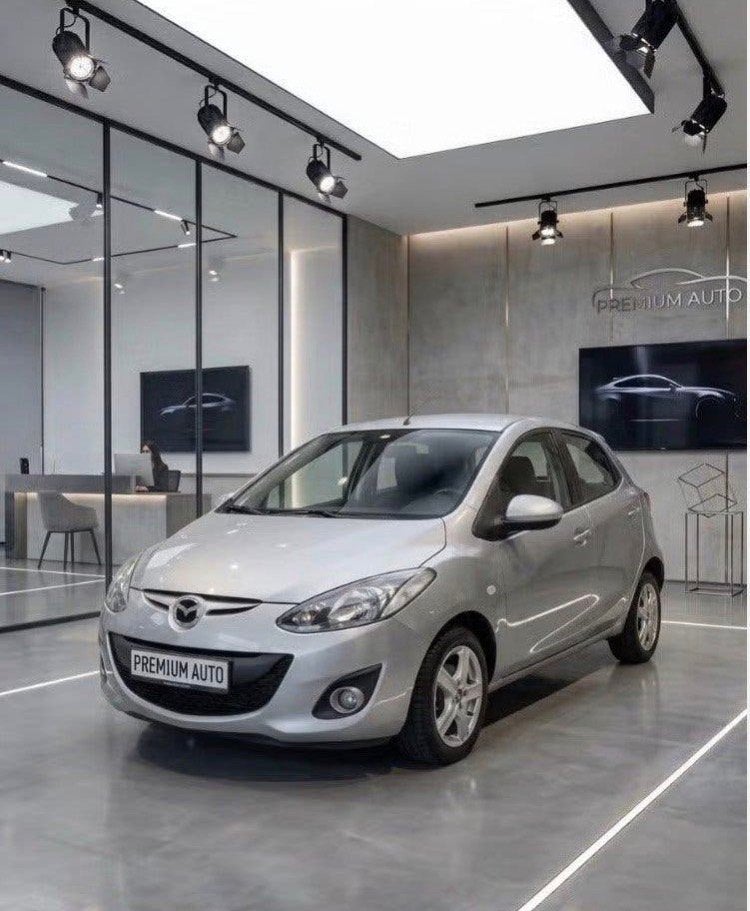 Zeer leuke mooie Mazda 2 , weinig km !, Autos, Euro 5, Achat, Boîte manuelle, Particulier